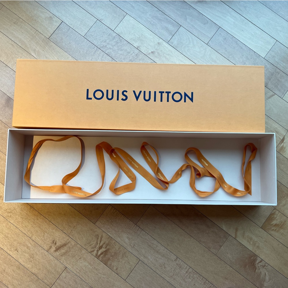 Extra Large Authentic Louis Vuitton Box - Picture 3 of 5